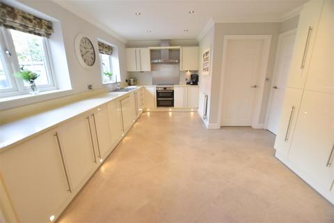 35 Cornflower Close, Healing, Grimsby, DN41 7JR