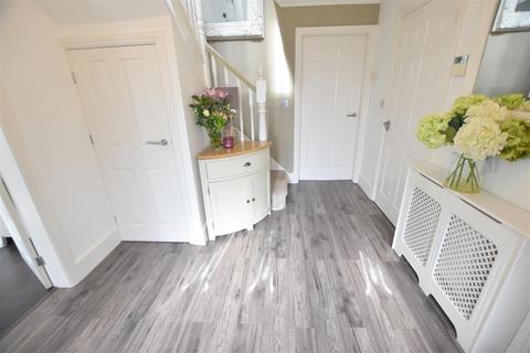 35 Cornflower Close, Healing, Grimsby, DN41 7JR