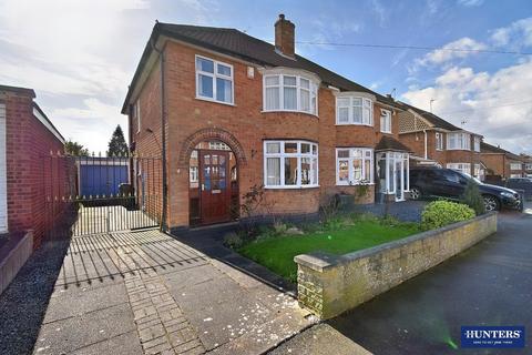 3 bedroom semi-detached house for sale - Bakewell Road, Wigston