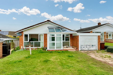 2 bedroom bungalow for sale - Bardolph Close, Hereford, HR2