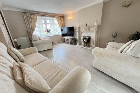 3 bedroom terraced house for sale - Crail Grove, Great Barr, Birmingham