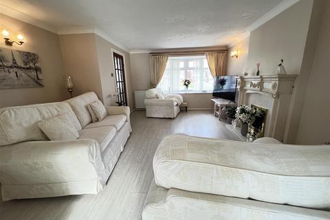 3 bedroom terraced house for sale - Crail Grove, Great Barr, Birmingham