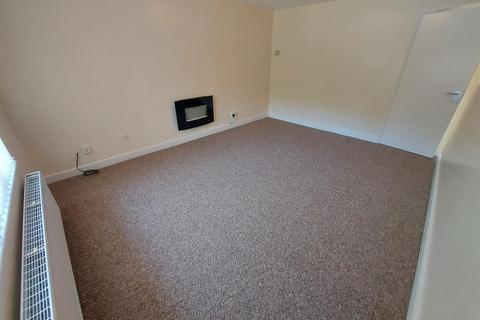 2 bedroom flat to rent - Halifax Road, Wadsley Bridge, Sheffield, S6 1LH