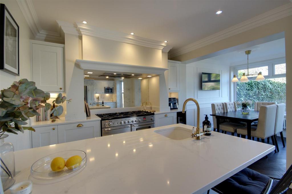 Extended Dining Kitchen