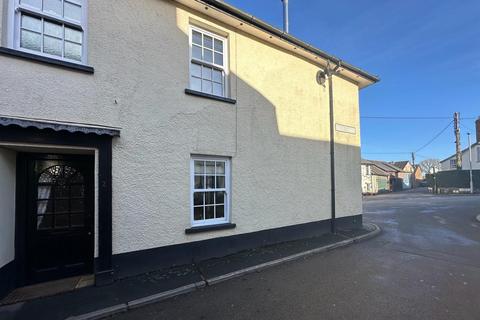 3 bedroom end of terrace house to rent, West Street, Witheridge EX16