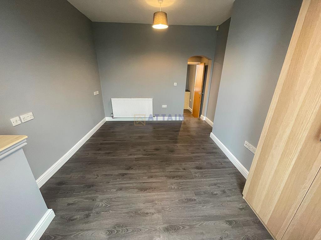 Bedroom to Hall.jpg