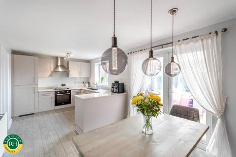 4 Stayers Road, Doncaster, DN4 7FL