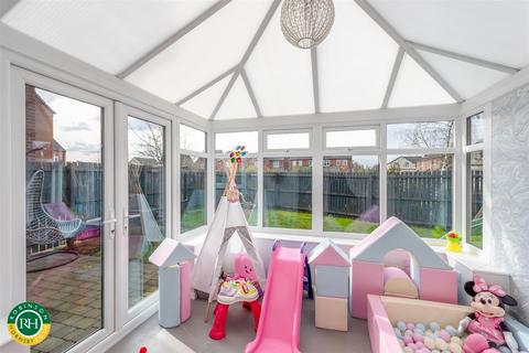 4 Stayers Road, Doncaster, DN4 7FL