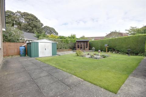 3 bedroom detached bungalow for sale, Wauldby View, Swanland