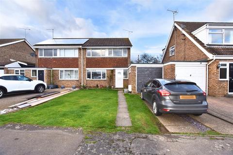 3 bedroom semi-detached house for sale, Downleaze, South Woodham Ferrers