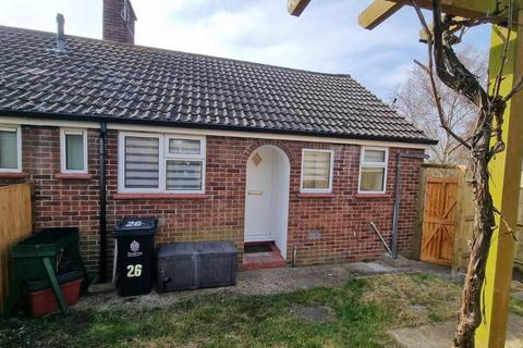 1 bedroom bungalow to rent, Second Avenue, Walton On The Naze