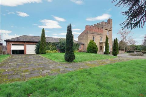 4 bedroom detached house for sale, Upper Bedfords Farmhouse, Romford