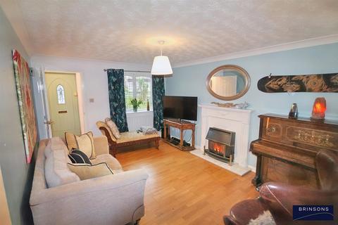 3 bedroom detached house for sale, Heol-Yr-Ysbyty, Caerphilly