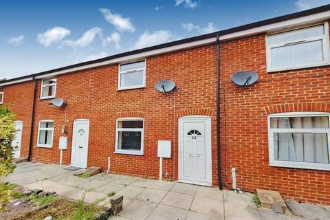 2 bedroom terraced house to rent - Woodlands Court, Northamptonshire NN16