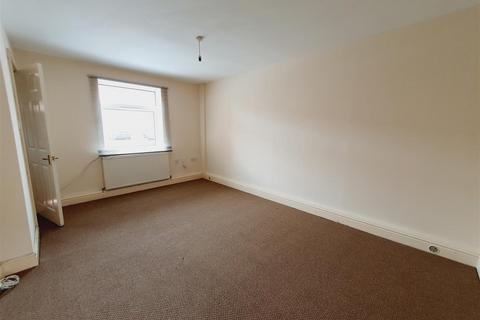 2 bedroom terraced house to rent - Woodlands Court, Northamptonshire NN16