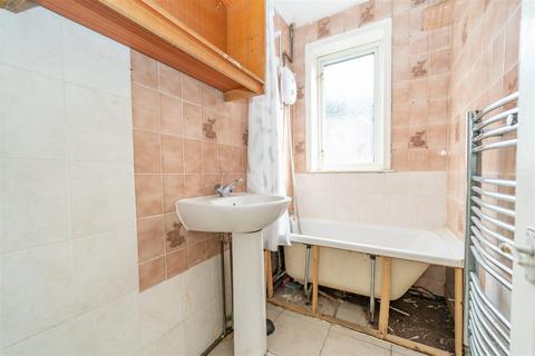 34 Barcicroft Road, Manchester, M19 1NS