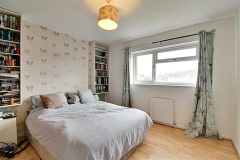 3 bedroom end of terrace house for sale - Birdie Way, Hertford SG13