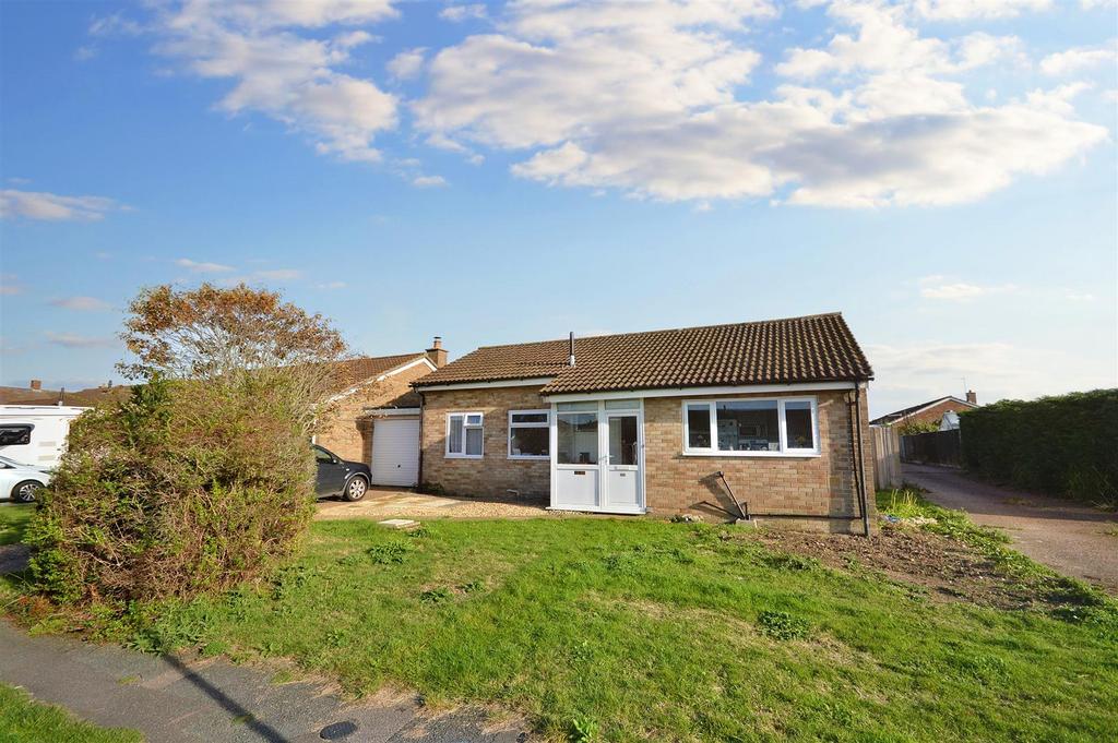 Seven Sisters Road, Eastbourne 3 bed detached bungalow for sale £375,000