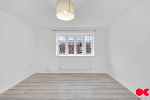 80 Station Road, Gidea Park, Romford, RM2 6DA