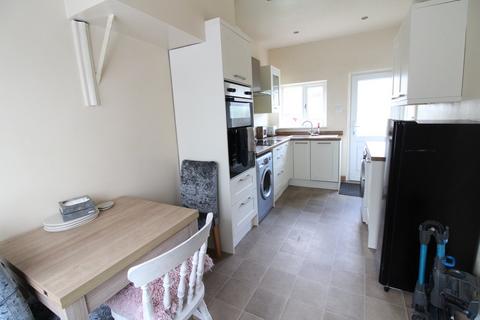 3 bedroom semi-detached house for sale, Fell Lane, Keighley, BD22
