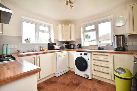 2 bedroom maisonette for sale, Brunswick Close, Walton-on-Thames, KT12