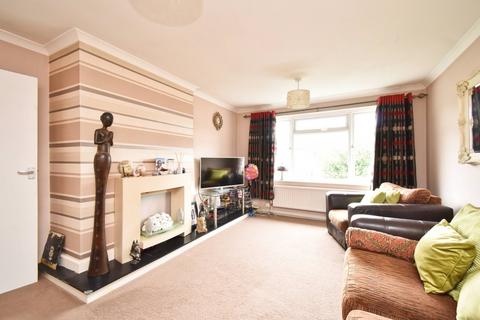 2 bedroom maisonette for sale, Brunswick Close, Walton-on-Thames, KT12