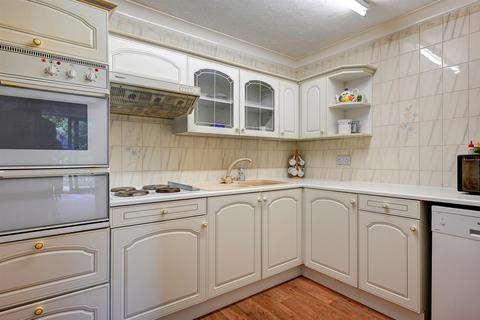 1 bedroom flat for sale - Links Road, Gorleston, Great Yarmouth