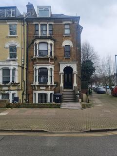 2 bedroom flat to rent - London, N5