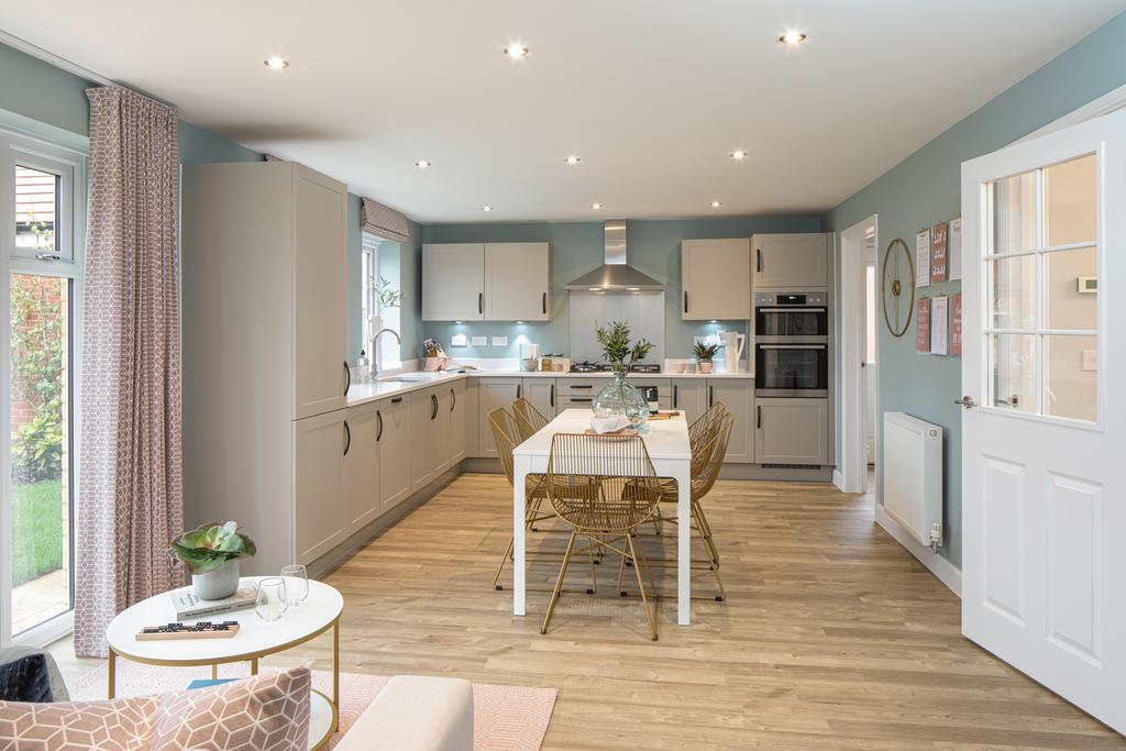 5 bedroom Show Home at Kings Gate in Abingdon