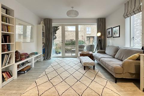 2 bedroom ground floor flat for sale - Knightly Avenue, Cambridge CB2