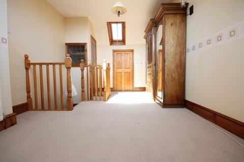 undefined, Grosvenor Walk, St Johns , WR2