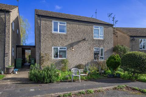 14 Cowbridge Crescent, Malmesbury, SN16 9LY