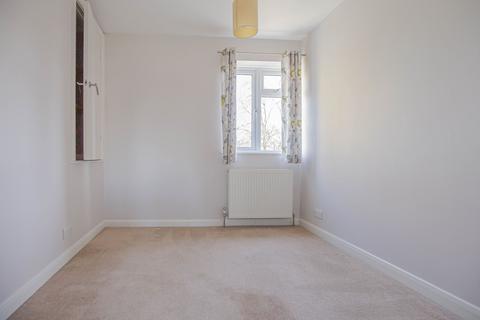 14 Cowbridge Crescent, Malmesbury, SN16 9LY