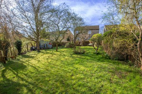 14 Cowbridge Crescent, Malmesbury, SN16 9LY