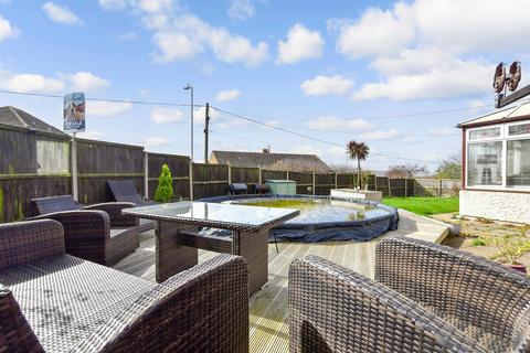 3 bedroom chalet for sale, Millstrood Road, Whitstable, Kent