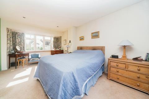 76 Thetford Road, New Malden, KT3 5DT