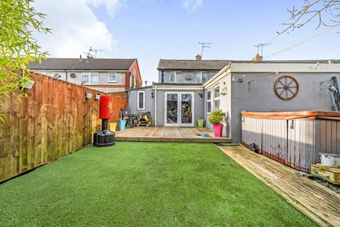 4 bedroom end of terrace house for sale, Swindon,  Wiltshire,  SN3