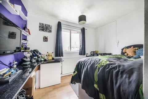 42 Dacre Road, Swindon, SN3 3DL