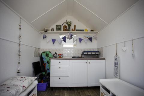 Chalet for sale, Brackenbury Cliffs, Felixstowe IP11