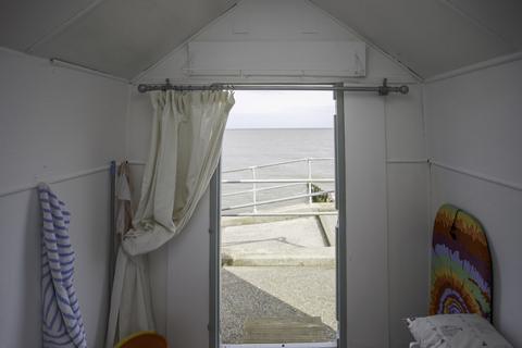 Chalet for sale, Brackenbury Cliffs, Felixstowe IP11
