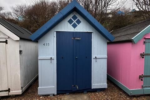 Chalet for sale, Beach Hut IP11