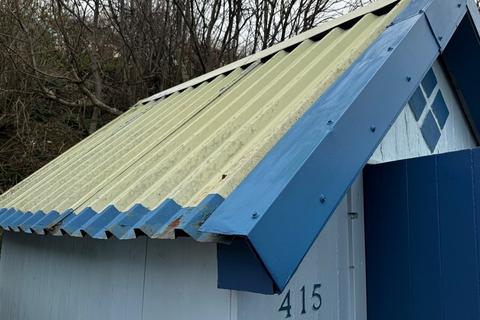 Chalet for sale, Beach Hut, Felixstowe IP11