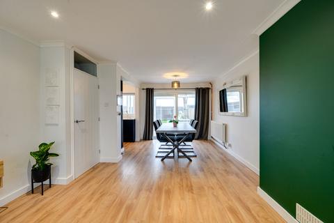 3 bedroom end of terrace house for sale, Mill Close, Felixstowe IP11