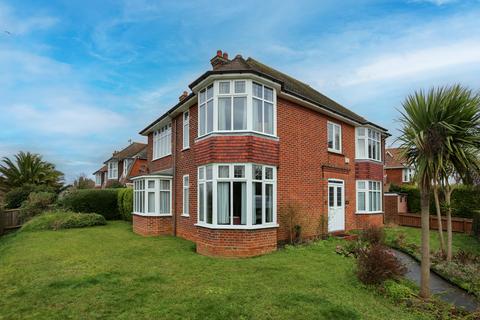 4 bedroom detached house for sale, Bacton Road, Suffolk IP11
