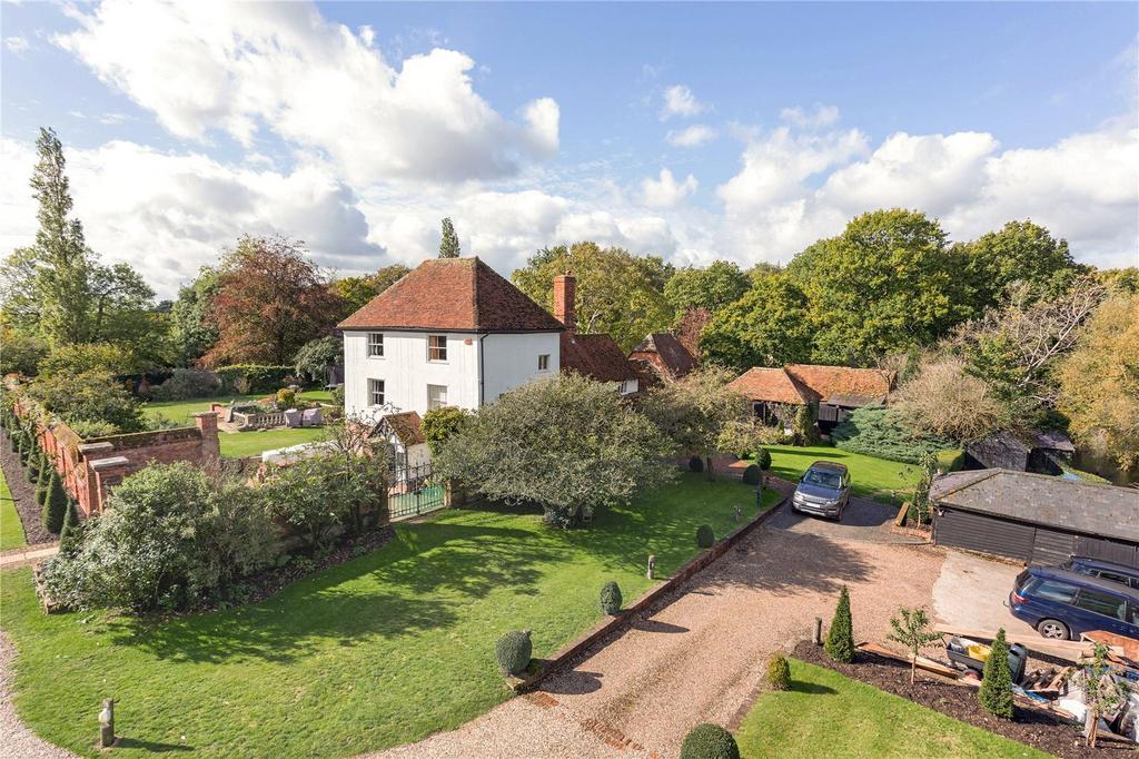 Westland Green, Little Hadham, Hertfordshire, SG11 6 bed detached house