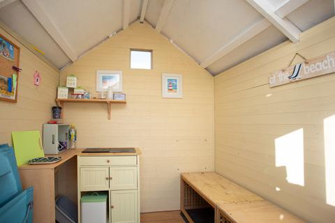 Chalet for sale, Felixstowe IP11