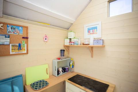 Chalet for sale, Felixstowe IP11
