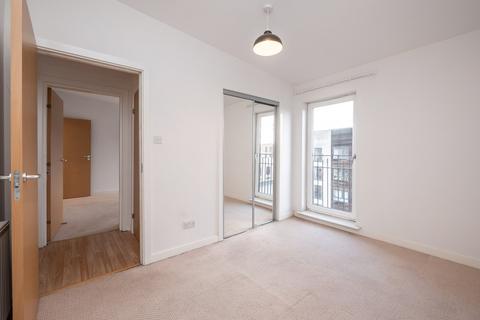 2 bedroom flat to rent - Salamander Court, Edinburgh, EH6