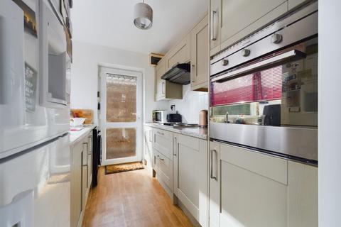 8 Beaver Close, Lower Wick, Worcester, WR2 4EG