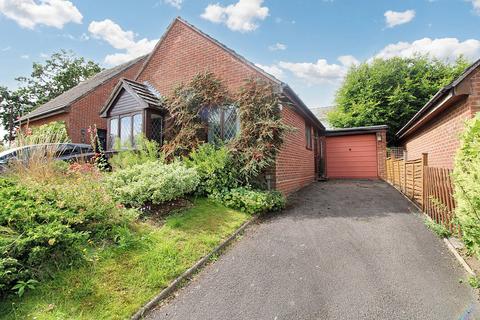 2 bedroom detached bungalow for sale, Roundmead Road, Basingstoke RG21